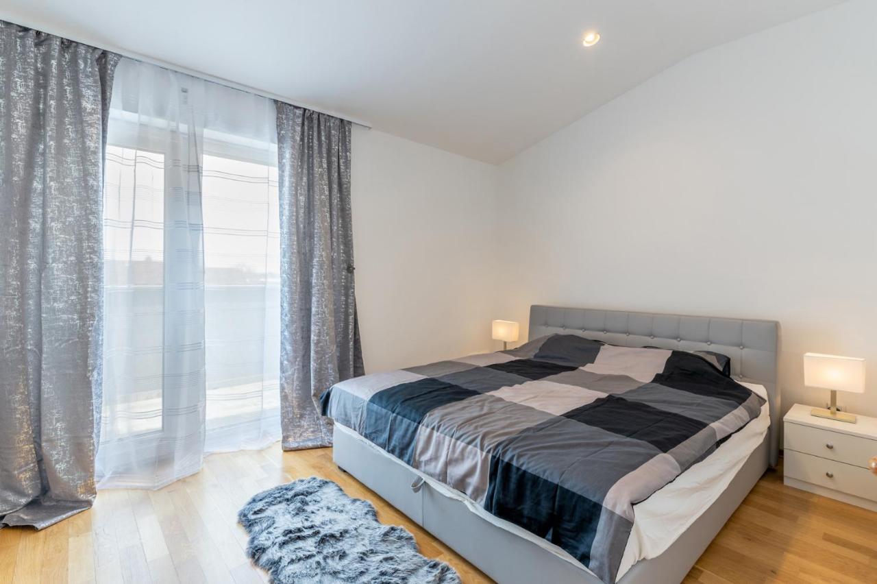קופריבניצה Apartments Adversarium מראה חיצוני תמונה