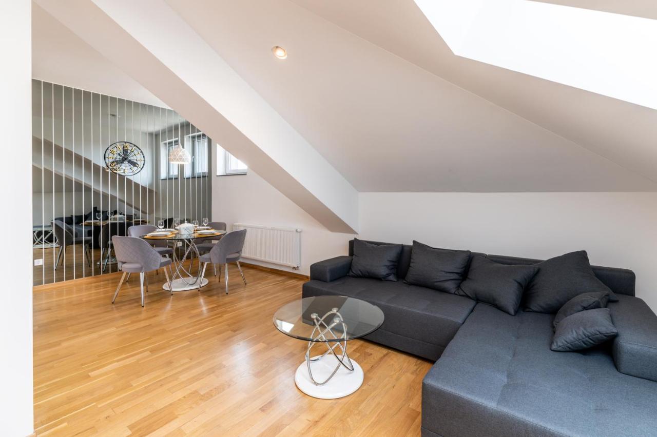 קופריבניצה Apartments Adversarium מראה חיצוני תמונה